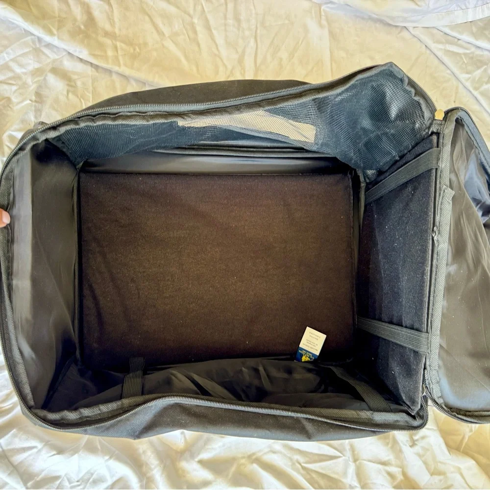 *US PET CLUB* MEDIUM SIZE PET CARRIER/BACKPACK SUPER COMFY FOR YOUR PET